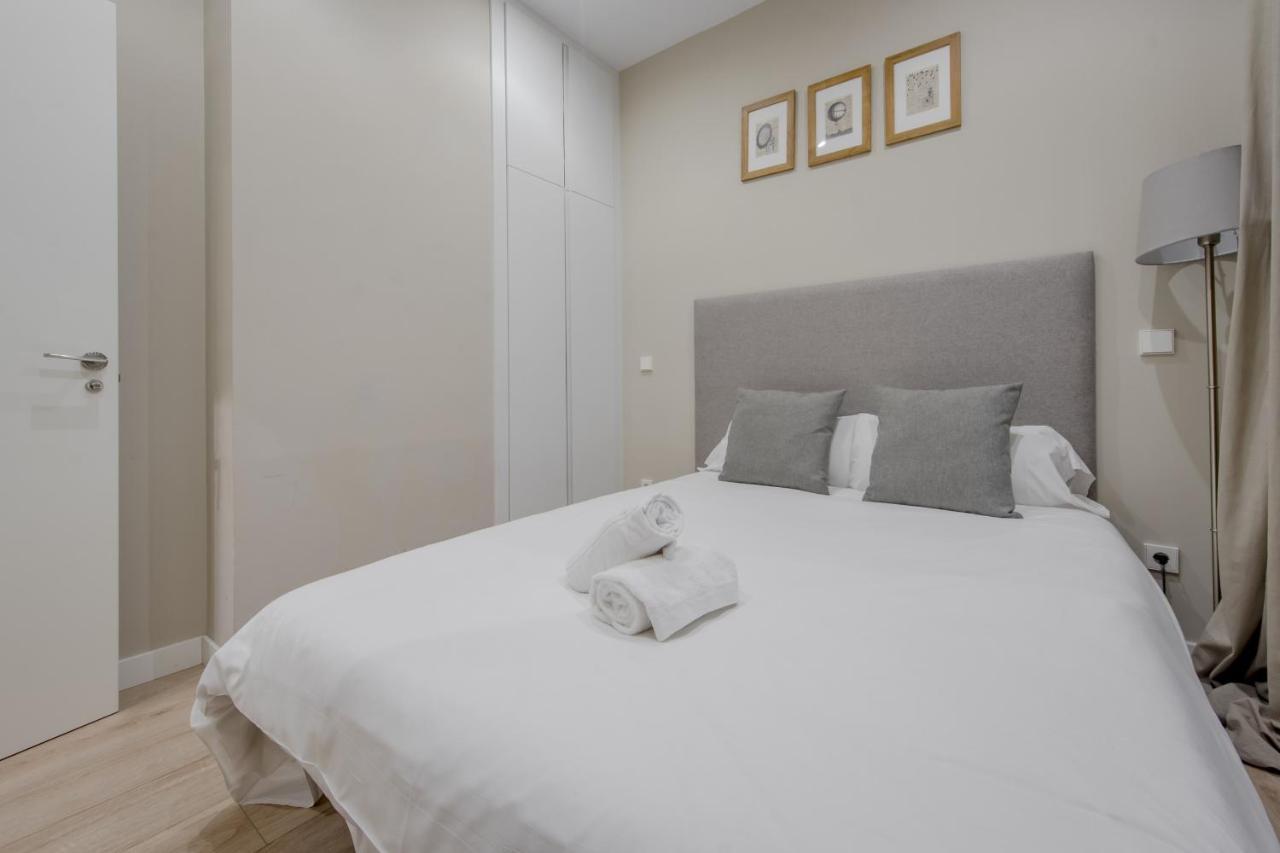 Acogedor Apt 3 Habitaciones Y Terraza En El Centro Мадрид Экстерьер фото